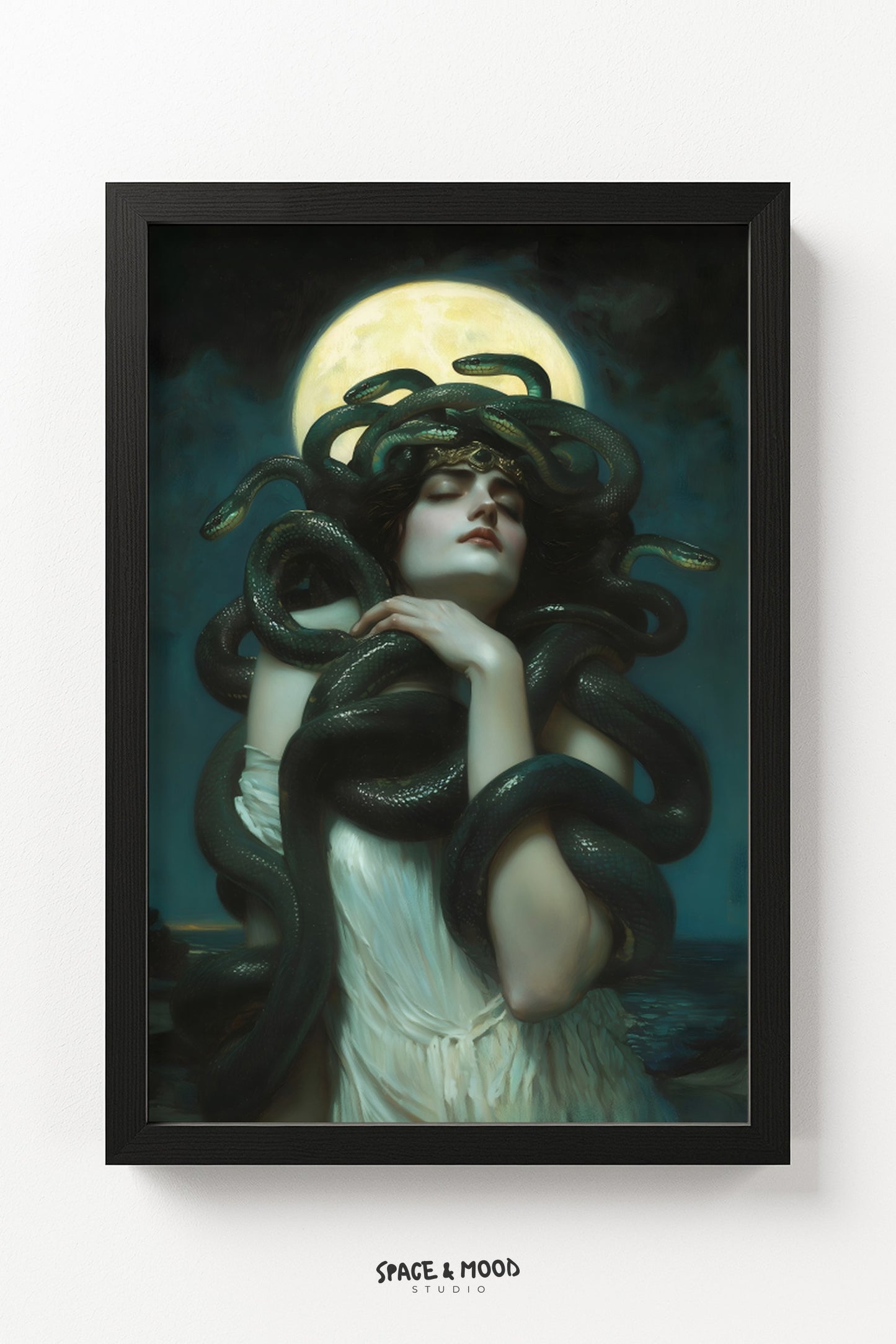 Medusa's Moonlight